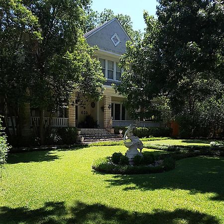 Strickland Arms Bed And Breakfast Остин Екстериор снимка