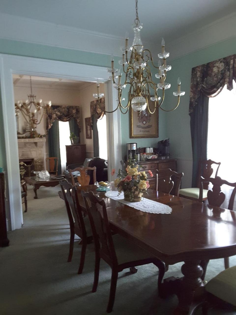 Strickland Arms Bed And Breakfast Остин Екстериор снимка
