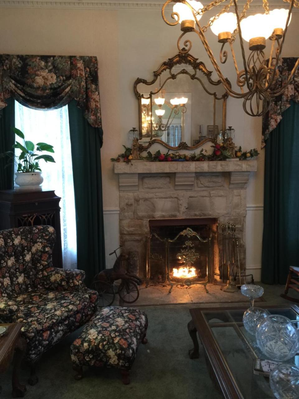 Strickland Arms Bed And Breakfast Остин Екстериор снимка