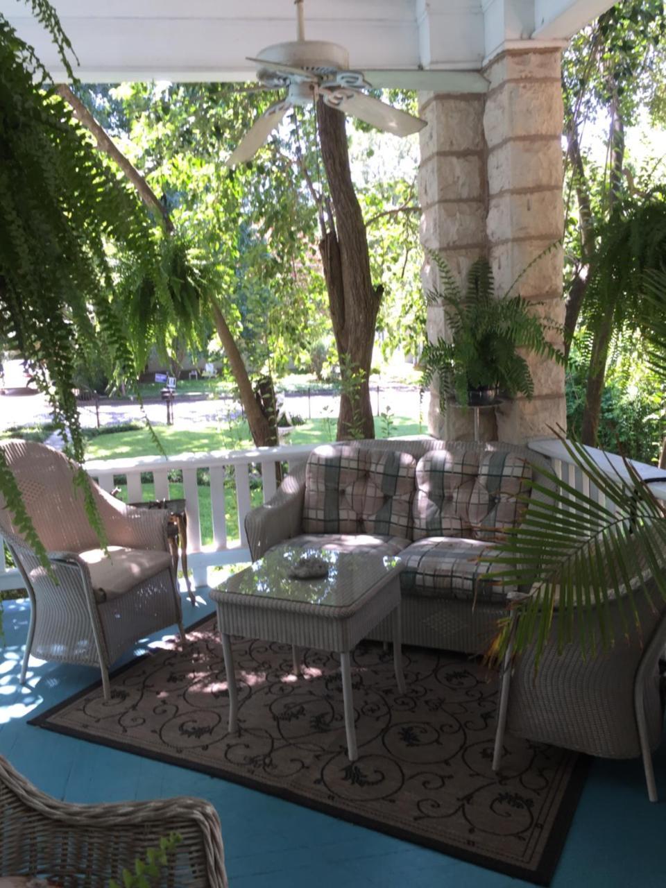 Strickland Arms Bed And Breakfast Остин Екстериор снимка